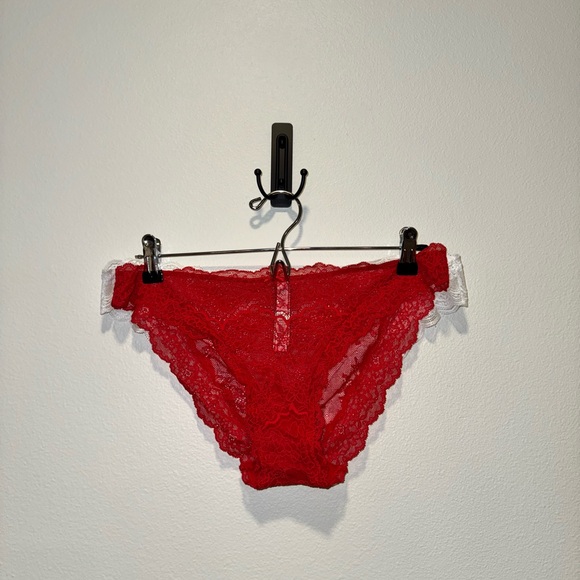Victoria's Secret Red and White Lace Lingerie Panties Set - Picture 3 of 14
